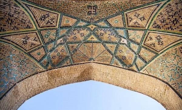 رنگارنگ ترین هنر معماری ایرانی