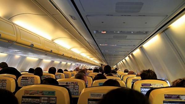 آمار عجیب حمله به مهمانداران آمریکایی در هواپیما